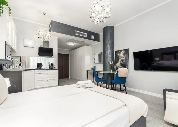 Margi Elva Basen Pool Sauna Szczecin